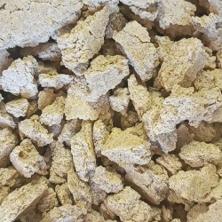 Продаємо макуху соєву  власного виробництва    Маємо великі об єми ! 